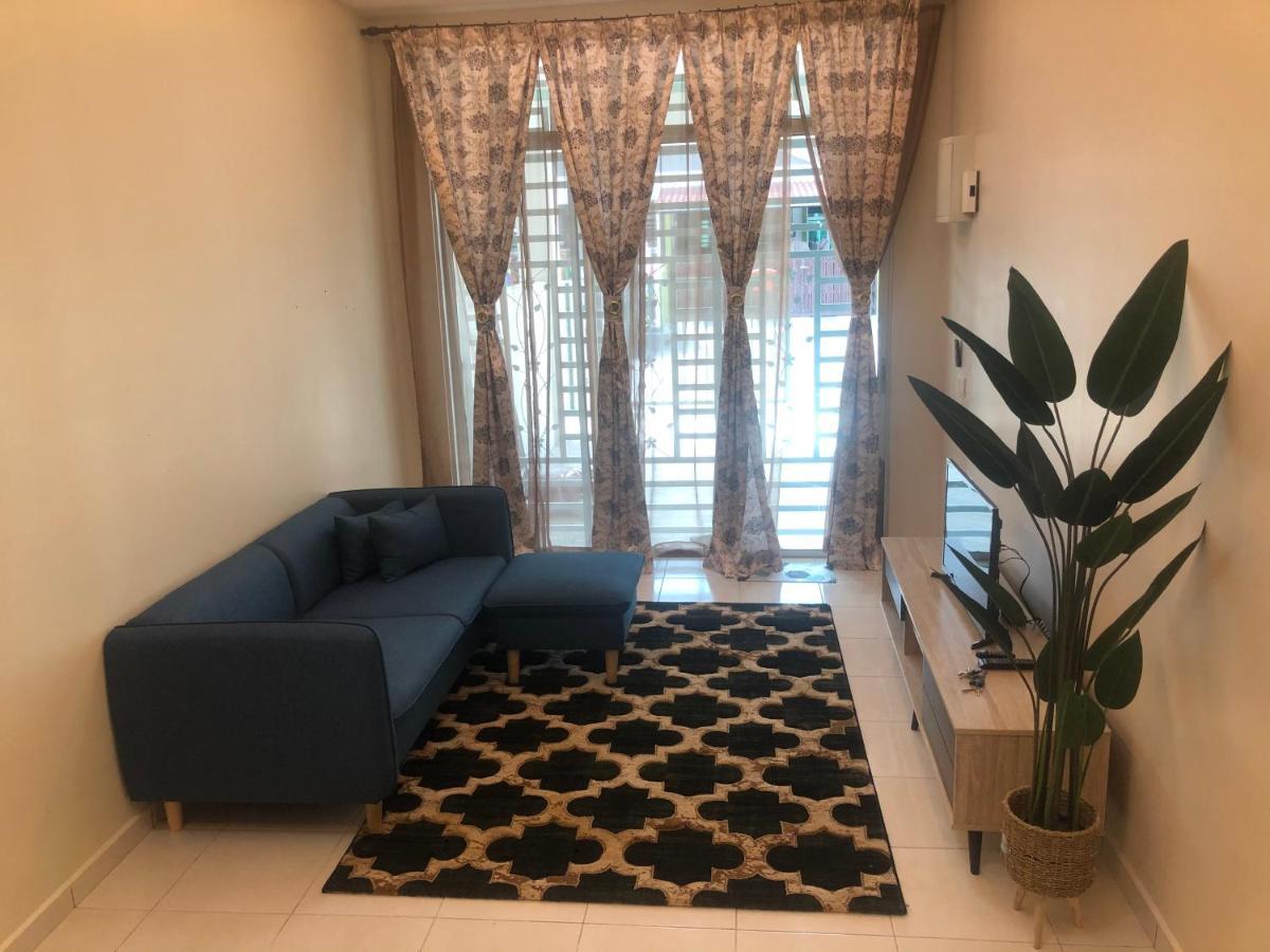 Seroja Homestay Malacca Exterior photo